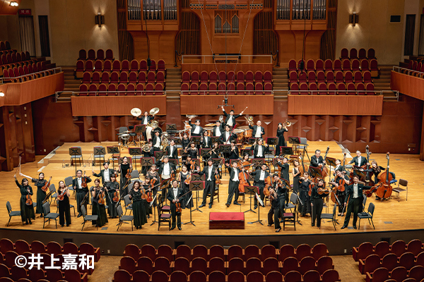 日本センチュリー交響楽団</p>
</div>
<p>” width=”400″ height=”400″></p>
<p style=