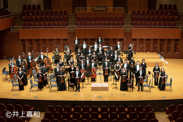 日本センチュリー交響楽団</p>
</div>
<p>” width=”400″ height=”400″></p>
<p style=